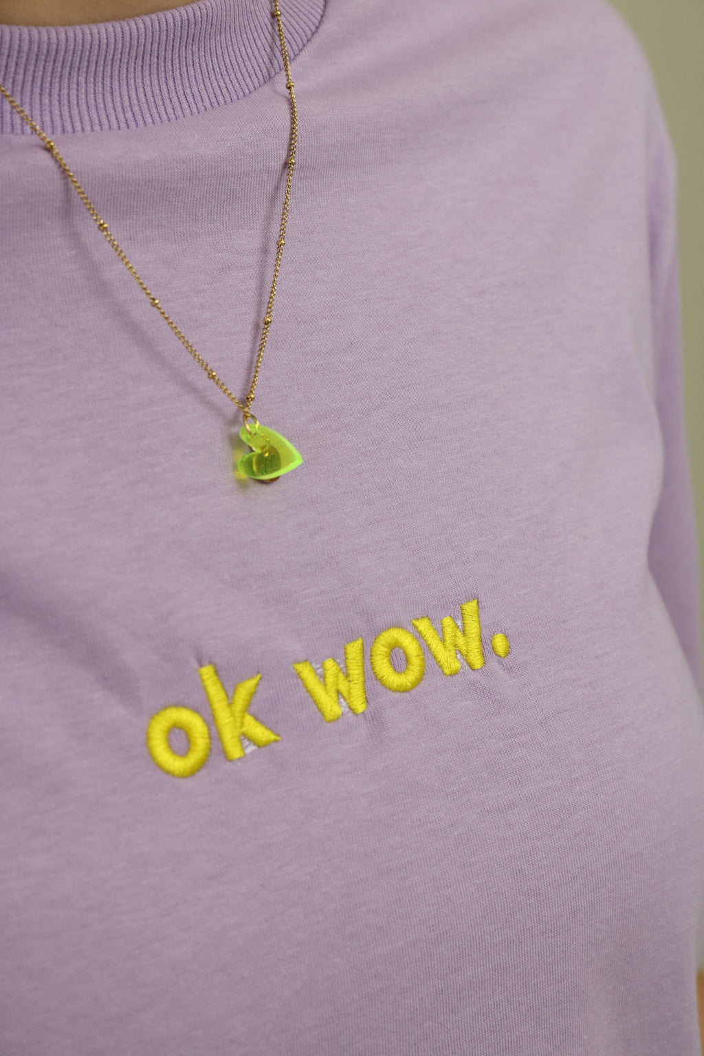 ok wow. T-Shirt Flieder